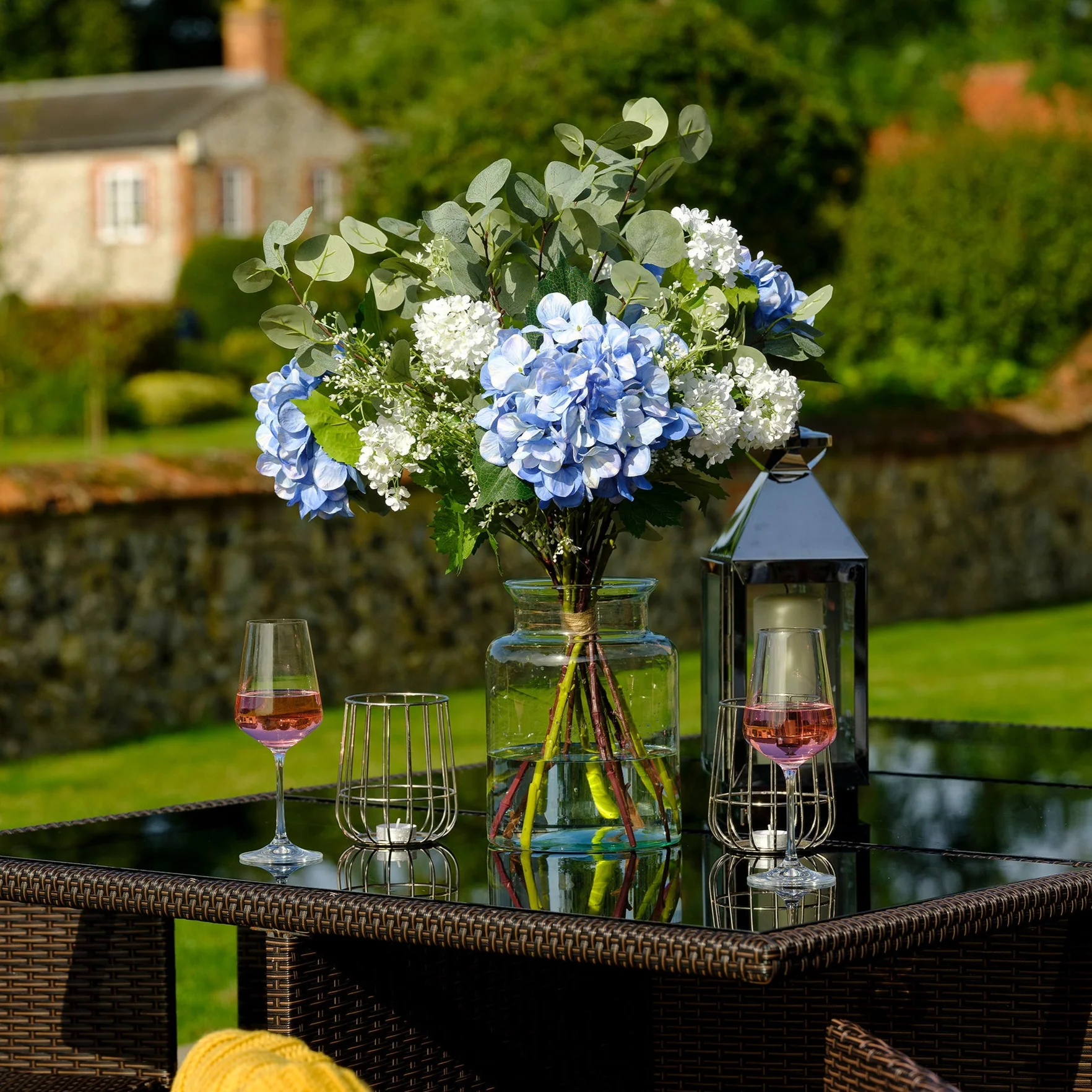 Hydrangea bouquet - Image 3